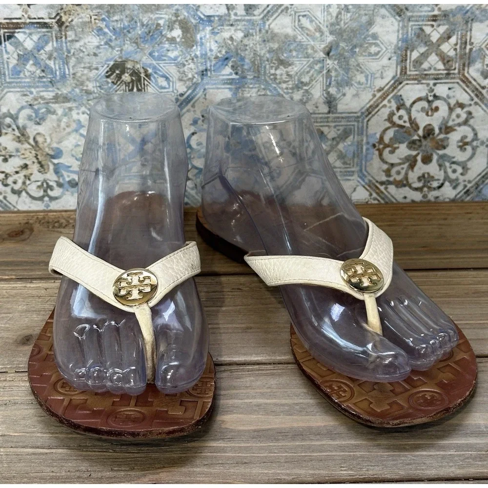 Tory Burch Thora Thong Sandals Beige Leather Gold Logo Size 8 Women's